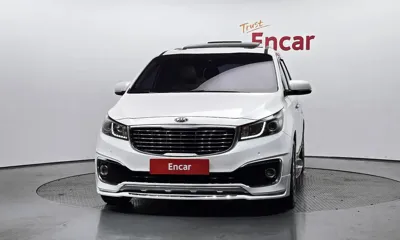 Kia Canival 2016, 155320 км, за 6104.77 USD