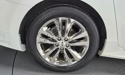 Kia Canival 2016, 155320 км, за 6104.77 USD