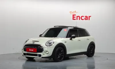 MINI Cooper · 2015 год
