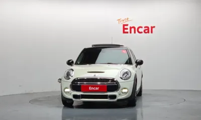 MINI Cooper 2015, 137897 км, за 4934.02 USD