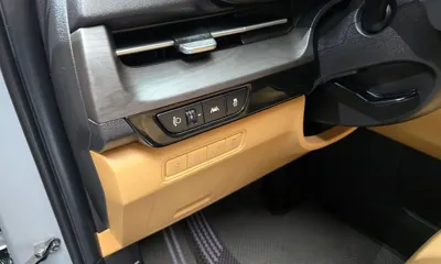 Kia Canival 2022, 60682 км, за 18051.73 USD - фото 19