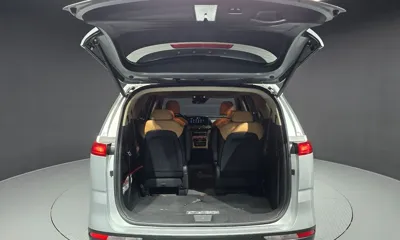 Kia Canival 2022, 60682 км, за 18051.73 USD - фото 20