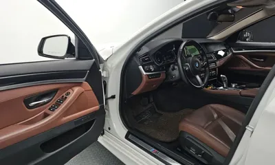 BMW 5-Series 2016, 99389 км, за 11571.21 USD - фото 12