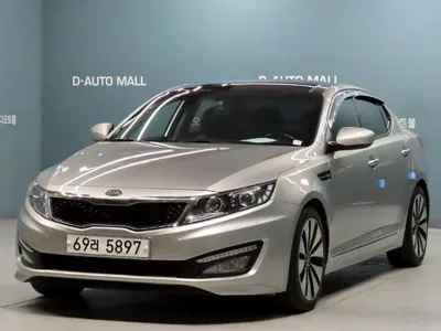 Kia K5 · 2011 год