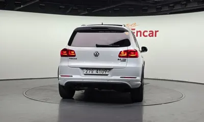 Volkswagen Tiguan 2016, 134148 км, за 8853.42 USD