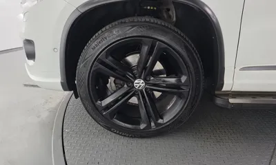 Volkswagen Tiguan 2016, 134148 км, за 8853.42 USD