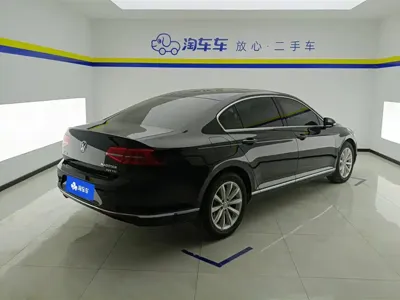 Volkswagen Magotan 2018, 77400 км, за 9975 USD