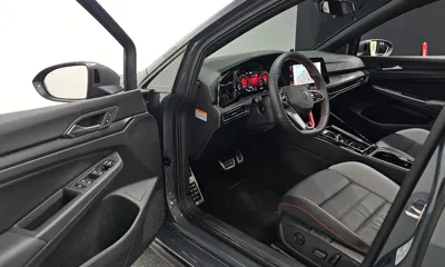 Volkswagen Golf 2024, 20009 км, за 24039.1 USD - фото 11