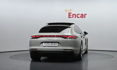 Porsche Panamera 2021, 17933 км, за 75430.4 USD