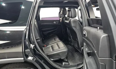 Jeep Cherokee 2018, 119402 км, за 9780.75 USD - фото 11