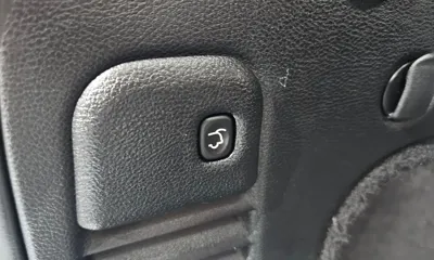 Jeep Cherokee 2018, 119402 км, за 9780.75 USD - фото 17