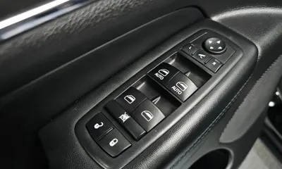 Jeep Cherokee 2018, 119402 км, за 9780.75 USD - фото 29