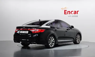 Hyundai Grandeur 2015, 294417 км, за 3127.04 USD