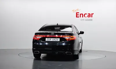 Hyundai Grandeur 2015, 294417 км, за 3127.04 USD