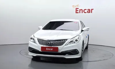 Hyundai Grandeur 2015, 135948 км, за 4791.91 USD