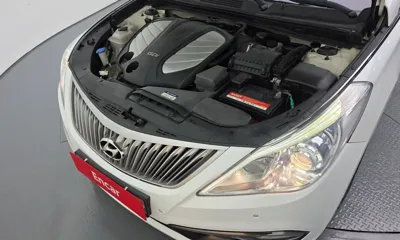 Hyundai Grandeur 2015, 135948 км, за 4748.9 USD - фото 6