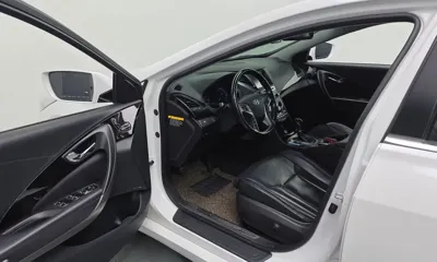 Hyundai Grandeur 2015, 135948 км, за 4748.9 USD - фото 10