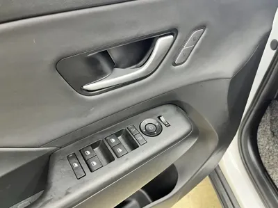 Hyundai Kona 2025, 4270 км, за 21628.68 USD - фото 16