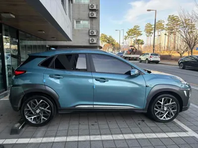 Hyundai Kona 2020, 88000 км, за 10030.42 USD