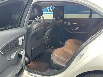 Mercedes-Benz C-Class 2021, 90000 км, за 16616.81 USD