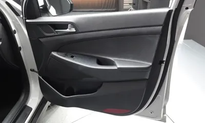 Hyundai Tucson 2019, 106357 км, за 8527.24 USD - фото 24