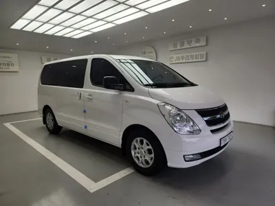 Hyundai Starex 2016, 112711 км, за 7481.14 USD