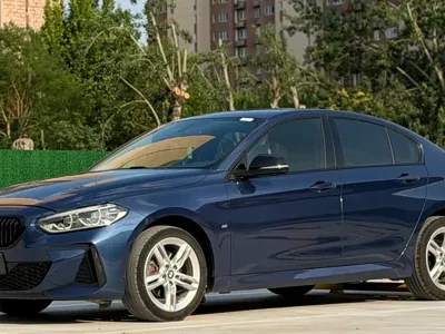 BMW 1 Series 2021, 100000 км, за 9343.55 USD