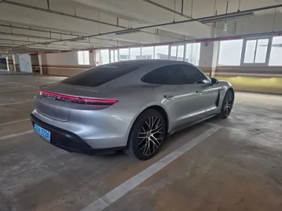 Porsche Taycan 2022, 68424 км, за 56555.92 USD - фото 8