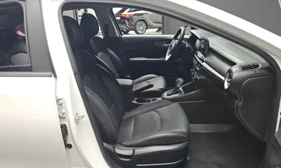 Kia K3 2019, 53028 км, за 7553.56 USD - фото 10