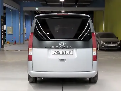 Hyundai Staria 2022, 87208 км, за 14911.76 USD