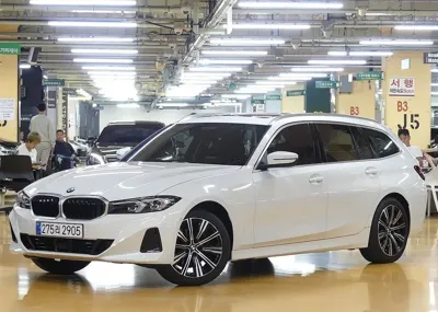 BMW 3-Series · 2025 год