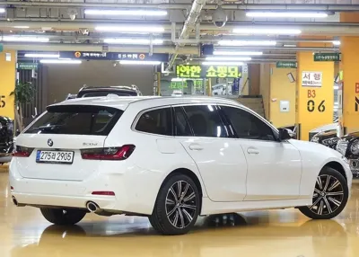 BMW 3-Series 2025, 14000 км, за 28901.72 USD