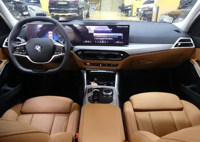 BMW 3-Series 2025, 14000 км, за 28901.72 USD - фото 7