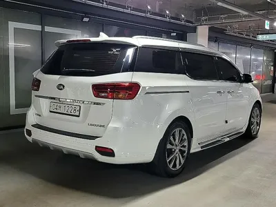Kia Canival 2019, 132127 км, за 10095.14 USD