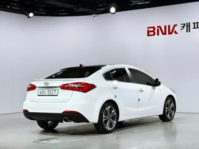 Kia K3 2014, 157736 км, за 2494.42 USD
