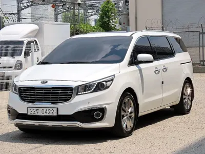 Kia Canival 2017, 270015 км, за 3908.8 USD