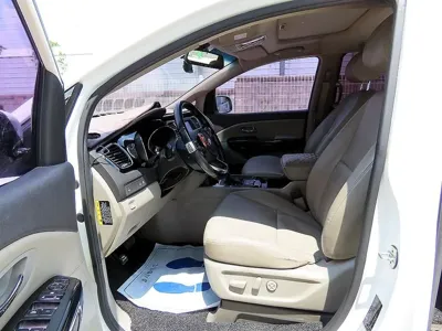 Kia Canival 2017, 270015 км, за 3908.8 USD