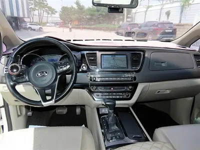 Kia Canival 2017, 270015 км, за 3908.8 USD - фото 8