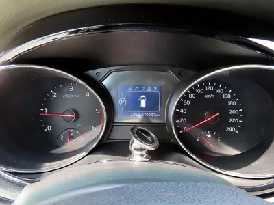 Kia Canival 2017, 270015 км, за 3908.8 USD - фото 10