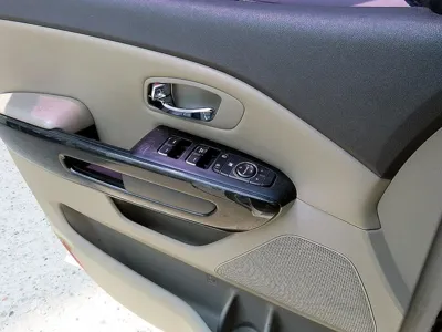 Kia Canival 2017, 270015 км, за 3908.8 USD - фото 12