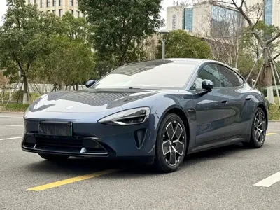 Xiaomi SU7 · 2025 год