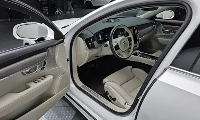 Volvo S90 2023, 30560 км, за 28277.96 USD - фото 10