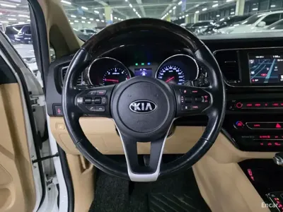 Kia Canival 2020, 125200 км, за 11629.72 USD - фото 8