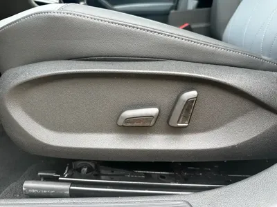 Volkswagen Lavida 2023, 44000 км, за 13029.32 USD