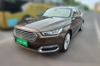 Ford Taurus · 2015 год