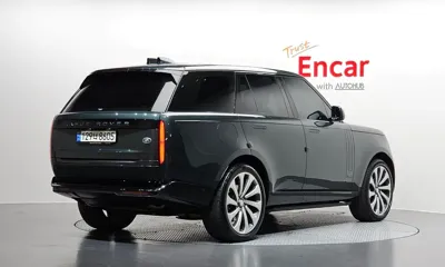 Land Rover Range Rover 2023, 50995 км, за 83387.67 USD