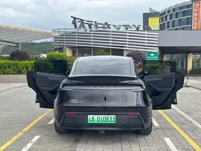 Tesla Model Y 2025, 12000 км, за 38080.49 USD - фото 14