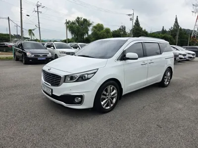 Kia Canival · 2017 год