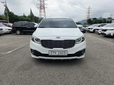 Kia Canival 2017, 190865 км, за 6505.17 USD