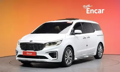 Kia Canival · 2019 год
